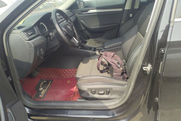 Used Skoda Superb 2018 TSI330 DSG Comfort Edition China V Standard Left Front Seat