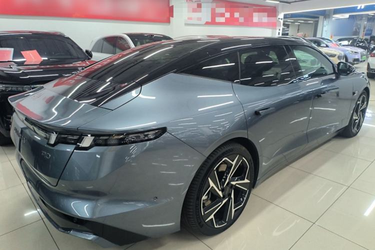 Used Lynk & Co Z10 2025 95 kWh 702 km All-Wheel Drive Intelligent Driving Ultra