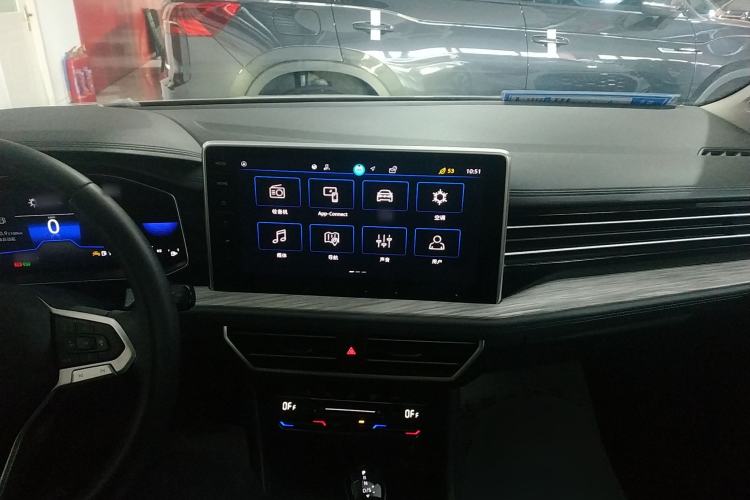 Used Volkswagen Sagitar 2023 200TSI DSG Excellence Edition Center Console