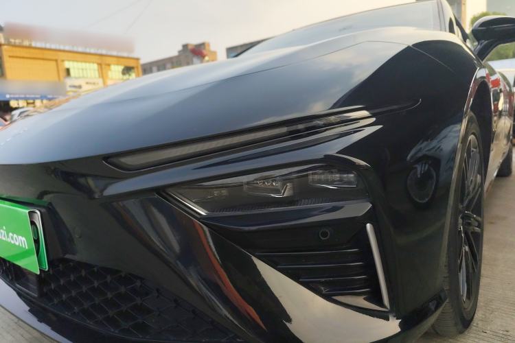 Used NETA S 2023 Pure Electric 520km Rear-Drive Lite Version Left Front Headlight