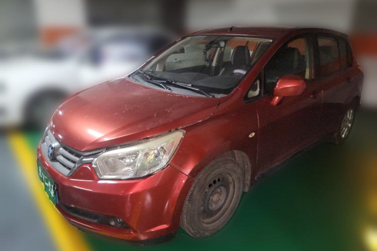 Used Venucia R50 2013 1.6L Automatic Fashion Edition