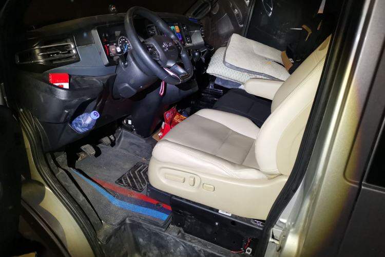 Used JMC Fushun 2022 2.0T Manual Multi-Function Passenger Vehicle Mid-Range High Roof 6-7 Seats
