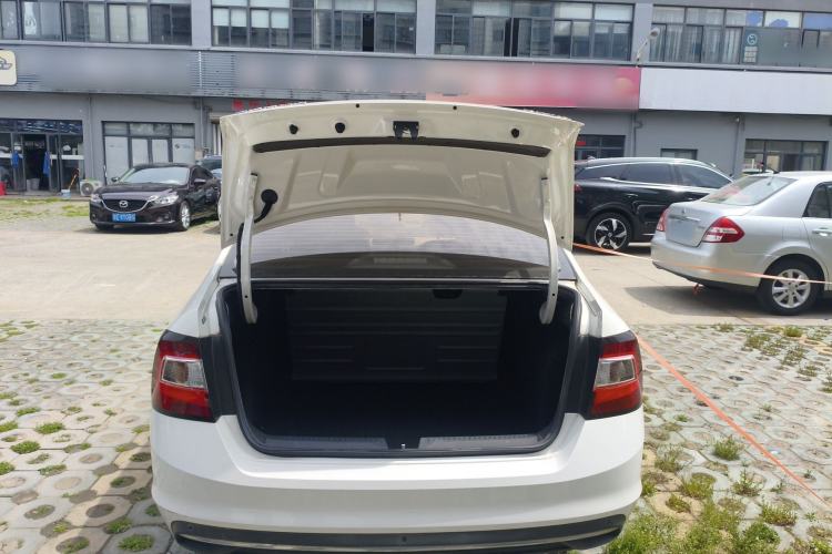 Used Skoda Rapid 2019 1.5L Automatic Comfort Edition China VI Standard