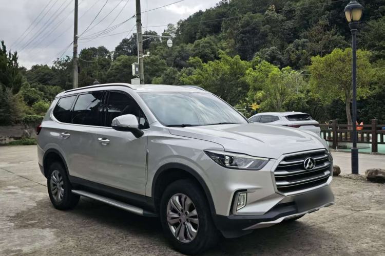 Used SAIC MAXUS D90 2017 2.0T Manual Two-Wheel Drive Mars Base Edition
