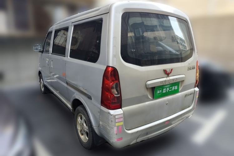 Used Wuling Rongguang 2011 1.2L Base Version

