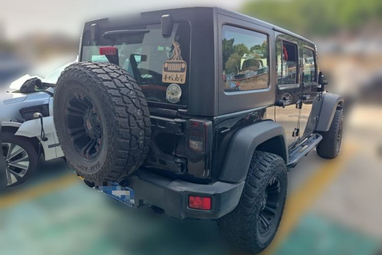 Used Jeep Wrangler 2015 3.6L Rubicon Four-Door Edition Rear Right 45 Deg