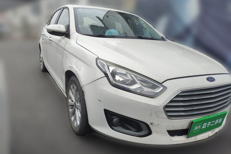 Used Ford Escort 2015 1.5L Automatic Fashion Model
