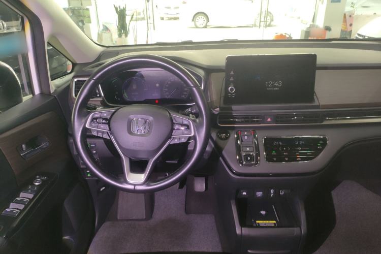 Used Honda Odyssey 2024 2.0L eHEV Sharp·Leading Edition Center Console