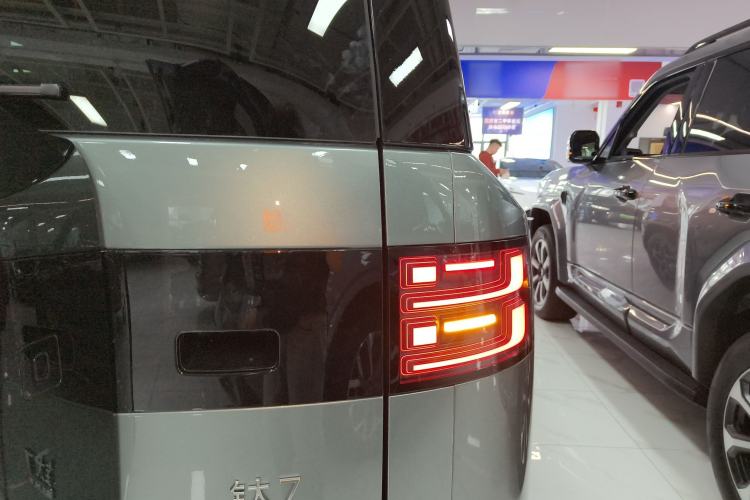 Used Formula Leopard Tai 7 2025 Model 190 km Four-Wheel Drive Ultra Edition Right Rear Taillight