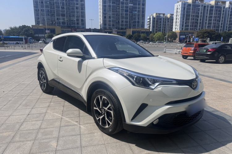 Used Toyota C-HR 2018 2.0L Leading Edition China V-standard Exterior 4