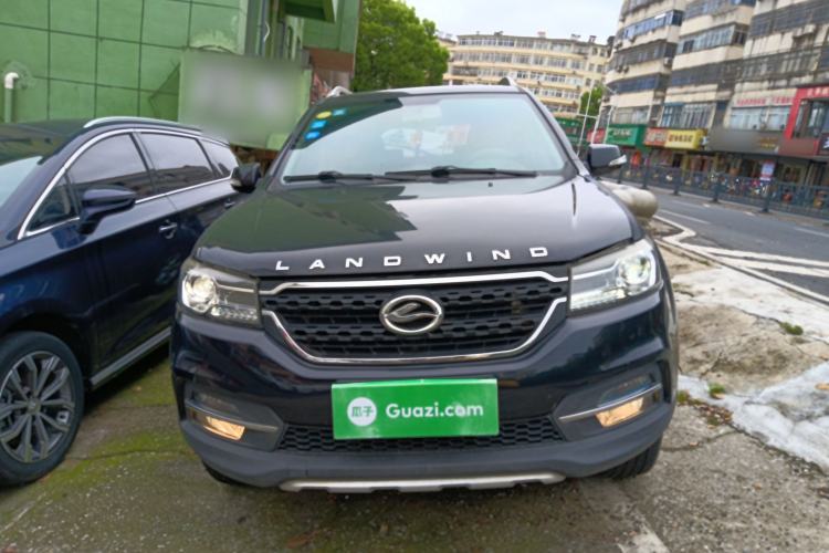 Used Land X8 2017 2.0T Gasoline 4x2 Luxury Edition Front