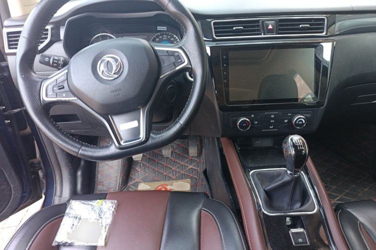 Used Dongfeng Fengon 580 2016 1.5T Manual Luxury Edition