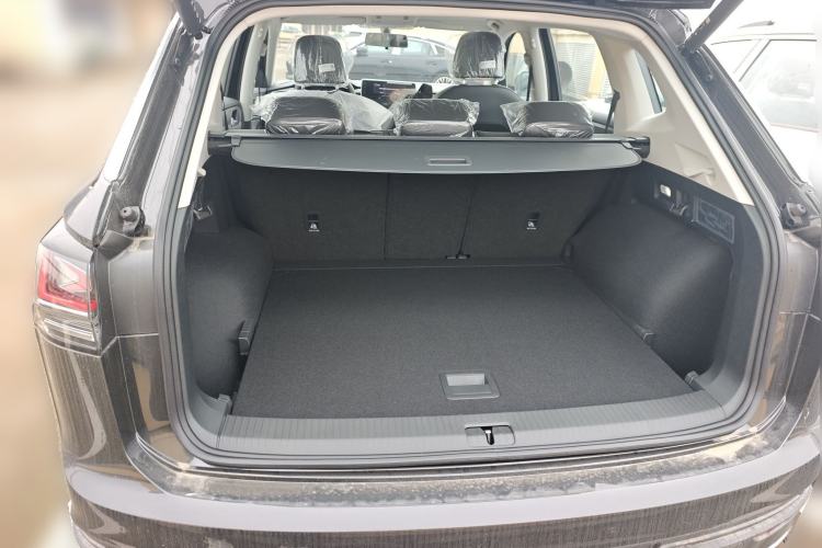 Used Volkswagen Tayron 2026 Model, 30 Million Vehicles Selected Version, 300TSI Trunk