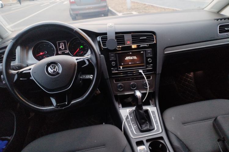 Used Volkswagen Golf 2015 1.4TSI Automatic Comfort Model
