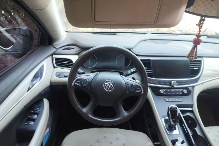 Used Buick LaCrosse 2016 30H Luxury Version