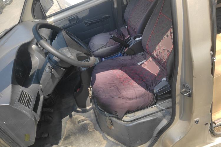 Used Wuling Rongguang 2012 1.5L Extended Basic Version Left Front Seat