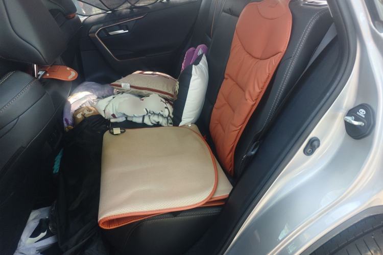 Used Toyota Wildlander 2024 2.0L CVT Two-Wheel Drive Urban Edition
