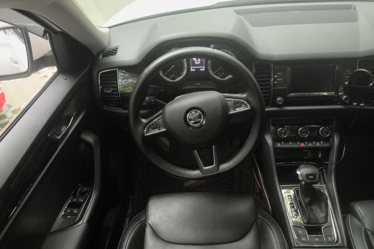 Used Skoda Kodiaq 2017 TSI330 7-Seater Two-Wheel-Drive Luxury Edition Steering Wheel