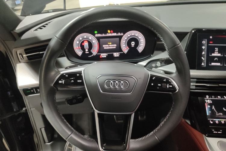 Used Audi Q6 2024 45 TFSI quattro Black Warrior Edition 6 Seats
