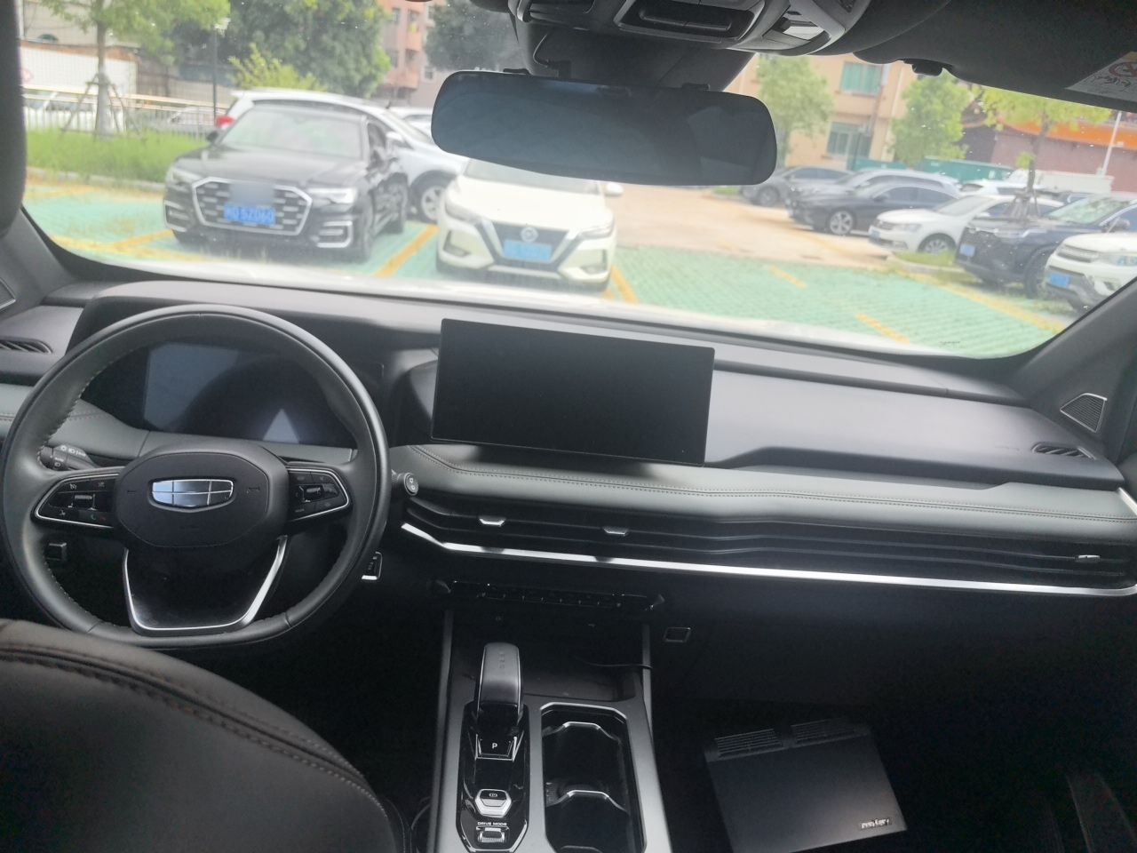 Geely Auto Haoyue L 2023 2.0T DCT Prestige Edition — снимка 9