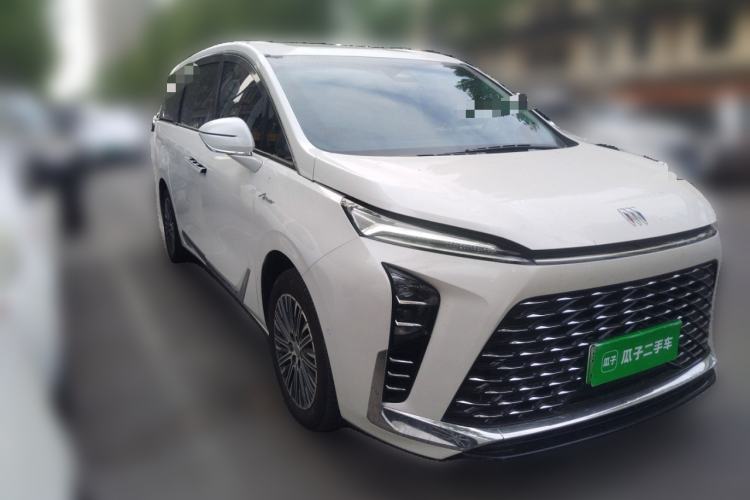 Used Buick GL8 New Energy 2024 Lu Zun Luxury Edition 6-Seater Front Right 45 Deg