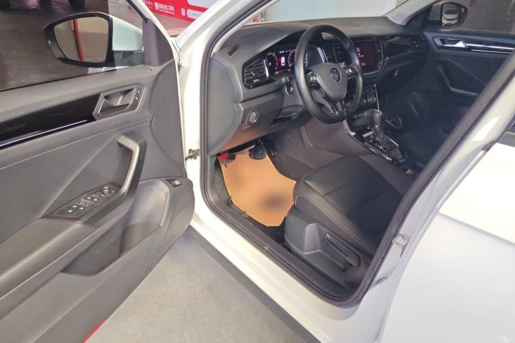 Used Volkswagen T-ROC 2021 280TSI DSG Two-Wheel Drive Comfort Connect Edition
