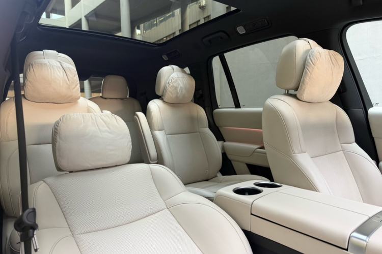 Used Li Auto L8 2023 Pro Model
