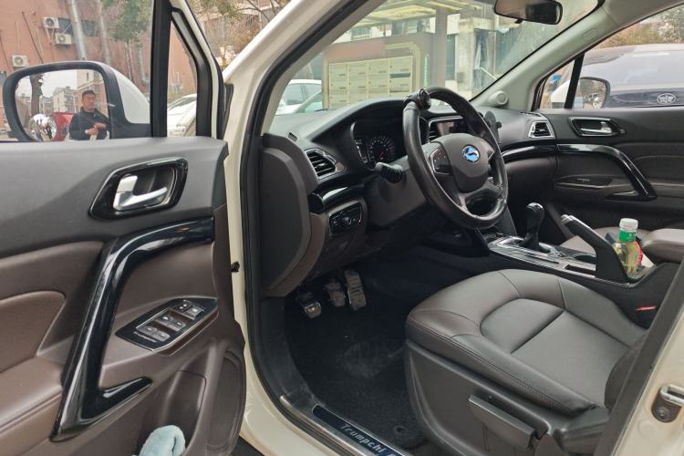 Used GAC Trumpchi GS4 2015 200T Manual Elite Edition Driver Seat