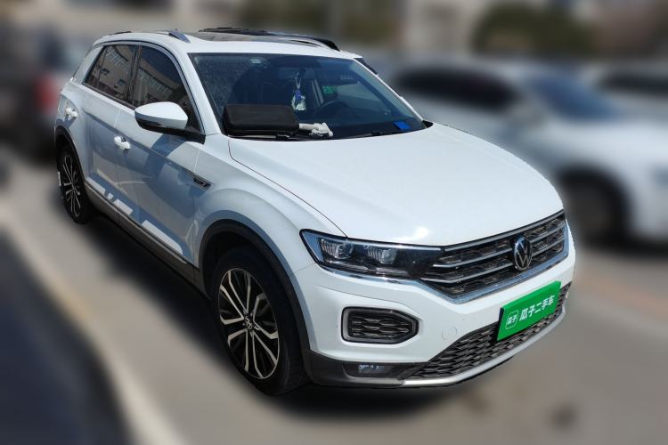 Used Volkswagen T-ROC 2021 280TSI DSG Two-Wheel Drive Comfort Connect Edition Front Right 45 Deg