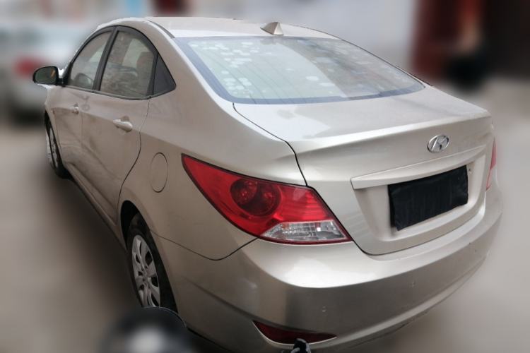 Used Hyundai Verna (older generation) 2010 Sedan 1.4L Manual Comfort GS
