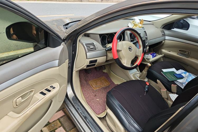 Used Nissan Sylphy 2012 Classic 1.6XE Manual Comfort Edition Driver Seat