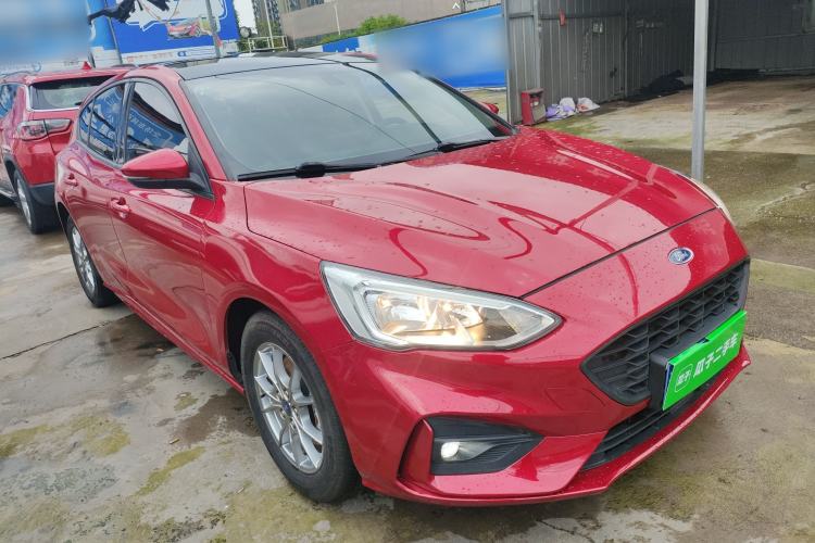 Used Ford Focus 2020 Hatchback EcoBoost 180 Automatic Trend Edition Exterior 1