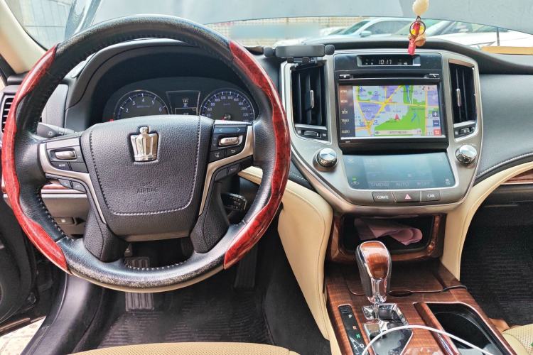 Used Toyota Crown 2015 2.0T Fashion Edition