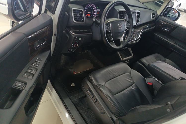 Used Honda Odyssey 2018 2.4L Supreme Edition Driver Seat