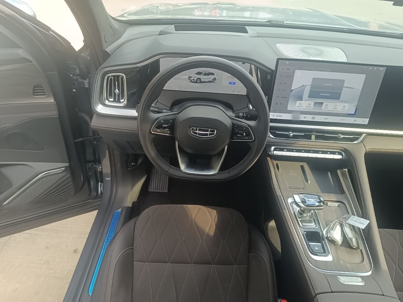 Geely Auto Monjaro L 2026 Model Oriental Yao 2.0TD Automatic Xiaohan Edition — снимка 13