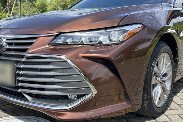 Used Toyota Avalon 2019 2.5L Ambition Version China VI Standard
