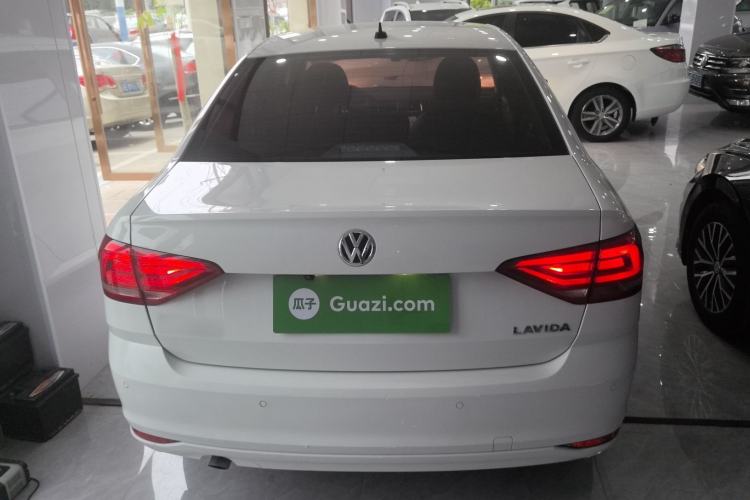 Used Volkswagen Lavida 2018 Classic 1.5L Automatic Fashion Edition China VI Standard Rear