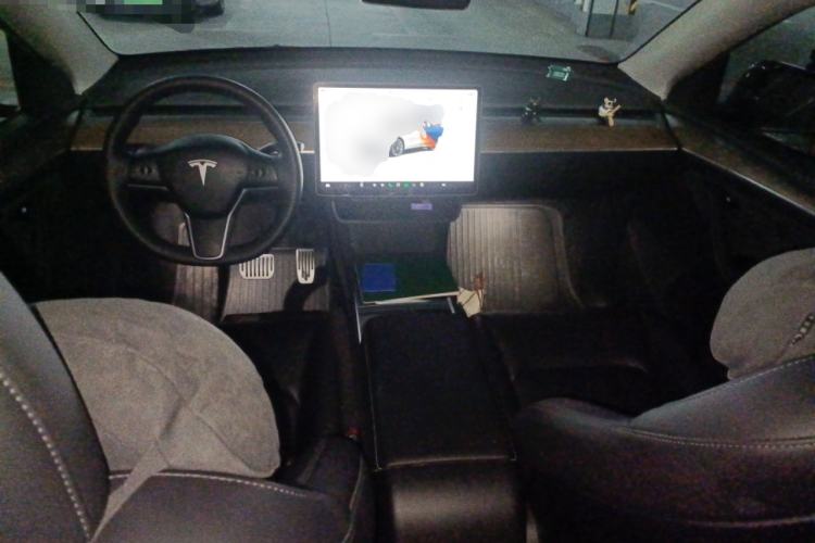 Used Tesla Model Y 2022 Rear-Wheel-Drive Version
