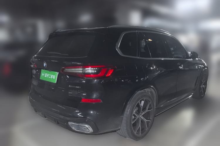 Used BMW X5 2019 xDrive40i Luxury Model with M Sport Package Rear Right 45 Deg