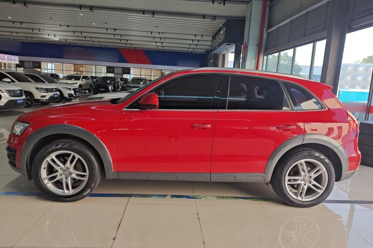 Used Audi Q5 2017 Plus 40 TFSI Technology Model

