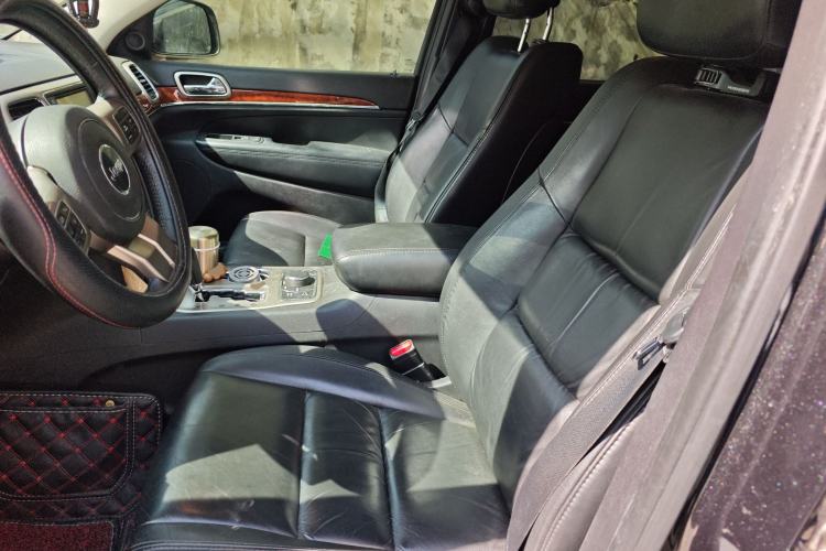 Used Jeep Grand Cherokee 2013 3.6L Comfort Navigation Edition