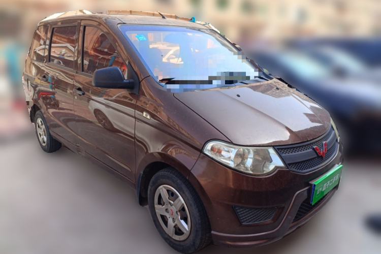 Used Wuling Hongguang 2015 1.2L S Base Model China V Standard Front Right 45 Deg