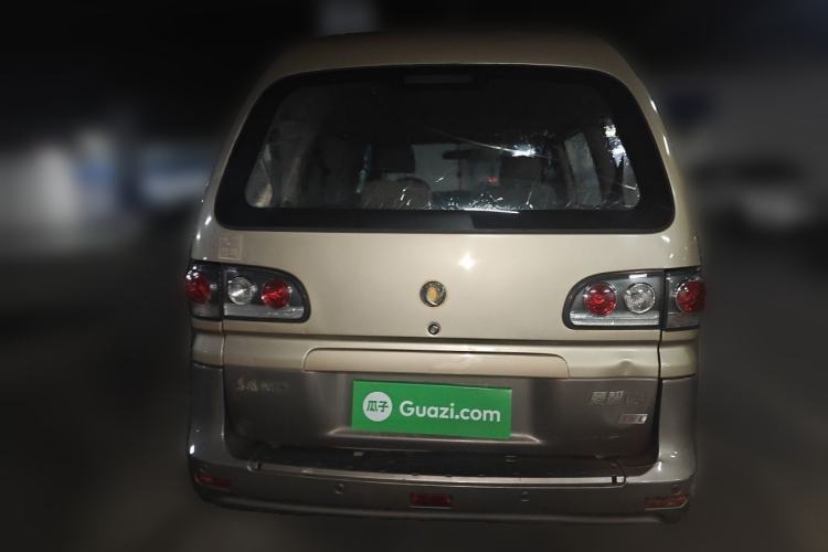 Used FORTHING Lingzhi 2015 V3 1.5L 7-Seater Luxury Model
