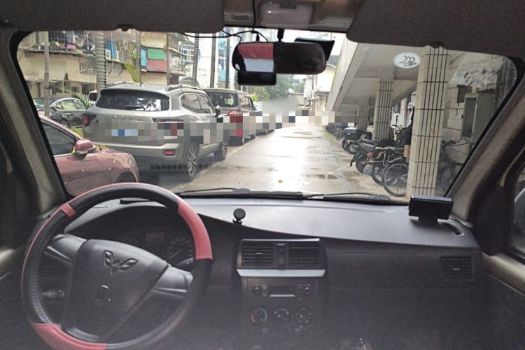 Used Wuling Rongguang 2012 1.5L Extended Standard Version Center Console