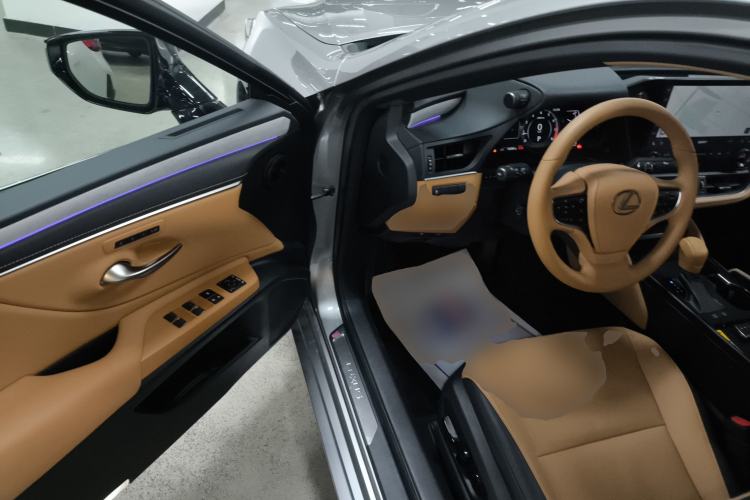 Used Lexus ES 2025 200 Premium Edition