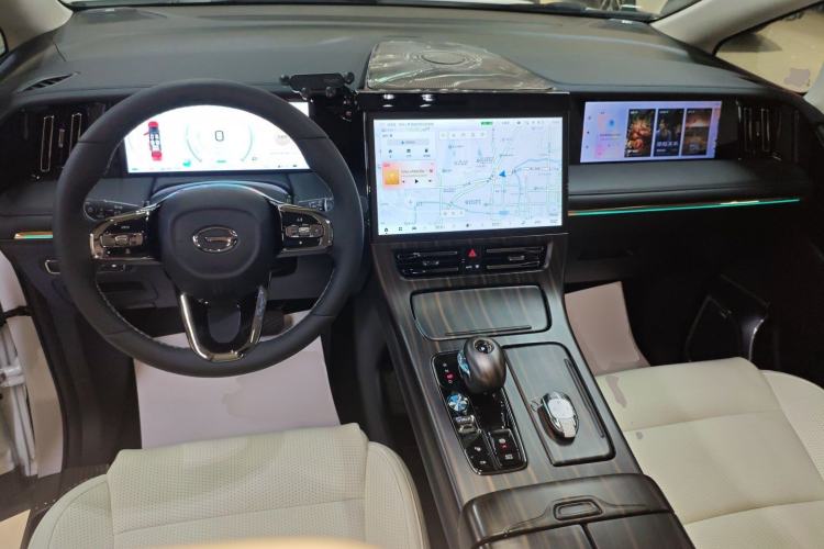 Used GAC Trumpchi E9 2023 E9 Master Model Center Console