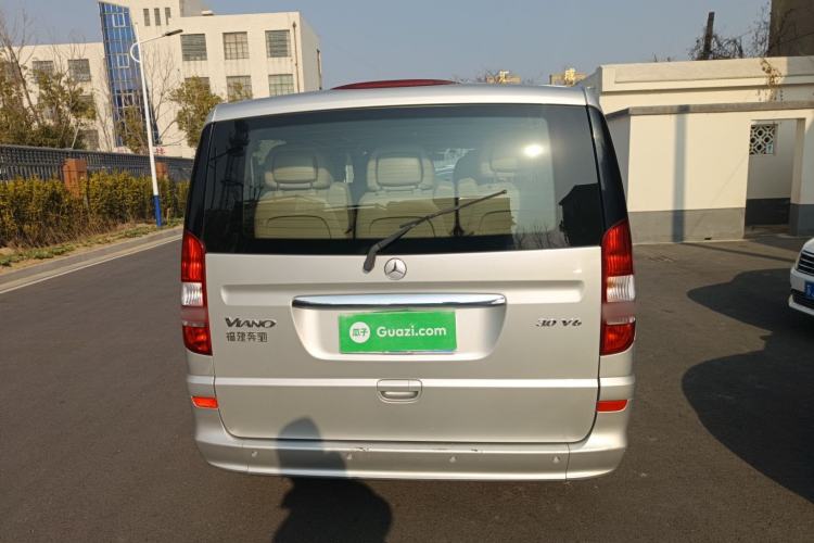 Used Mercedes-Benz Viano 2013 3.0L Comfort Edition