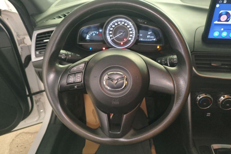 Used Mazda CX-4 2016 2.0L Automatic 2WD Blue Sky Dynamic Edition Steering Wheel