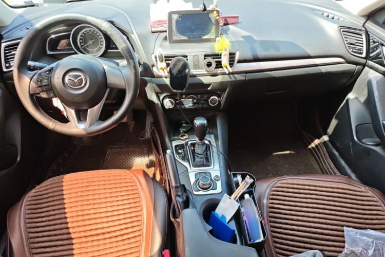 Used Mazda Mazda 3 Axela 2016 Sedan 1.5L Automatic Luxury Model
