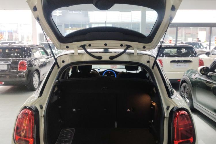 Used MINI 2018 1.5T COOPER Classic Edition Five-Door Version
